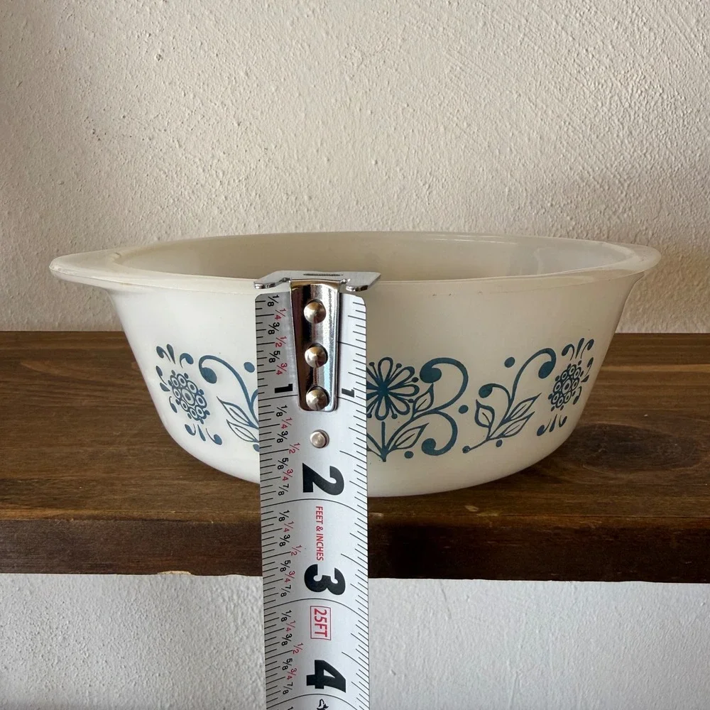 Vtg Glasbake Blue Onion Milk Glass Casserole Dish J510 1QT Round White Blue USA